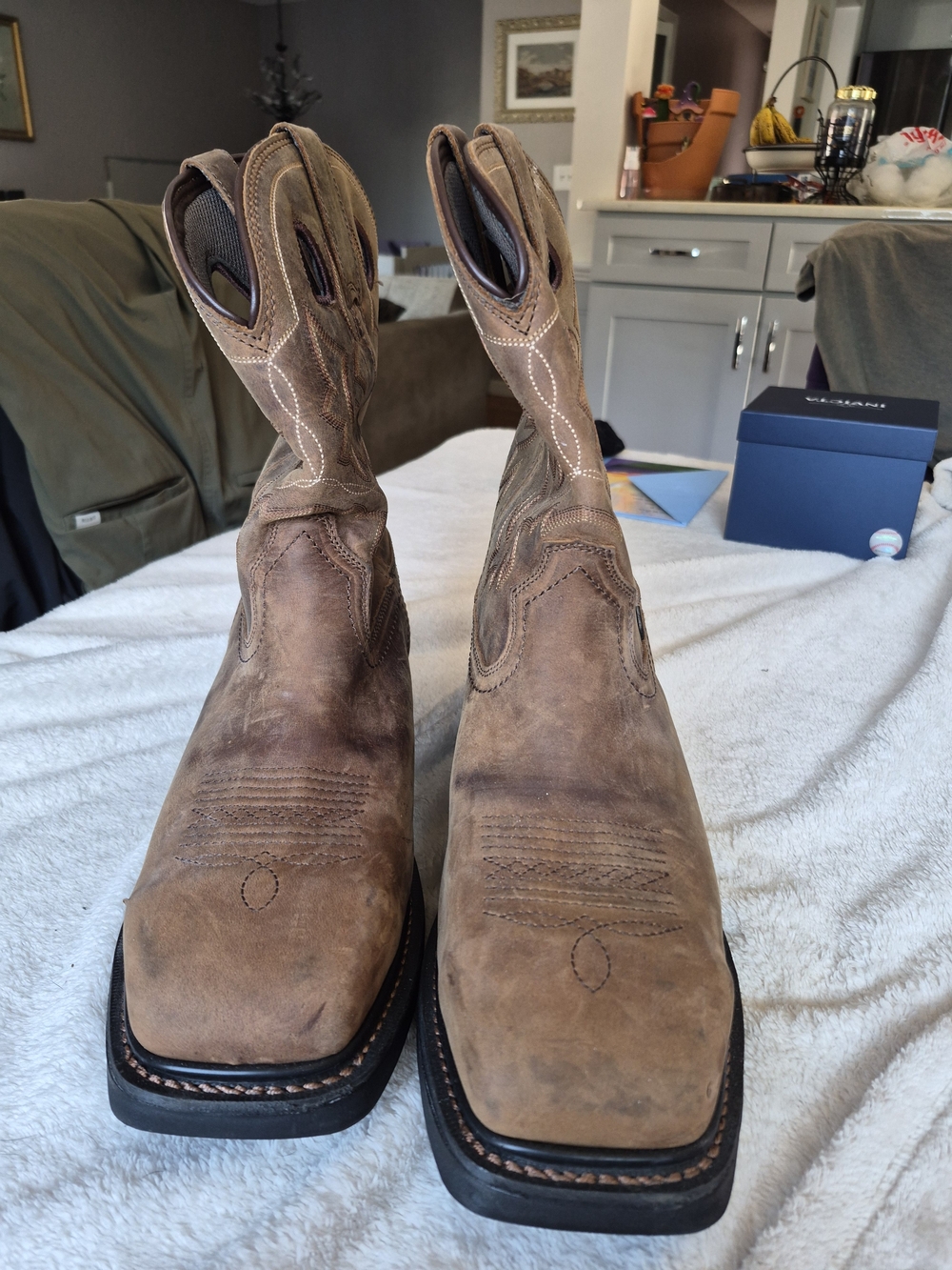 Ariat Men's Distressed Brown Leather Western Cowboy Boots
